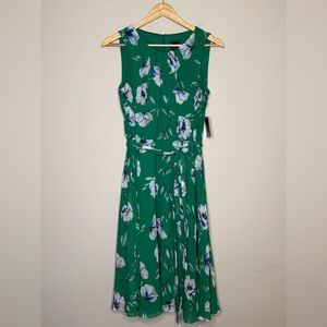 Chic Green Floral Midi Dress